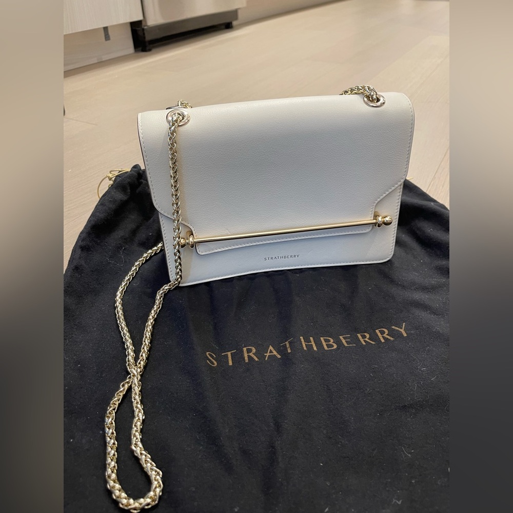 Strathberry East/West bag in Vanilla (NWT)